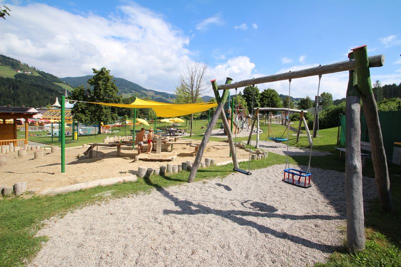 Vielseitiger Spielplatz